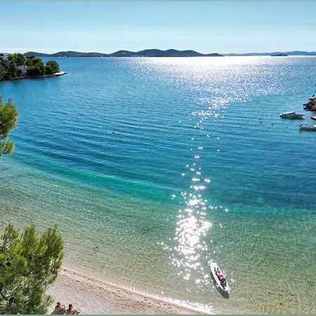 Mobile 3 - 80m To Porat Beach Pakostane